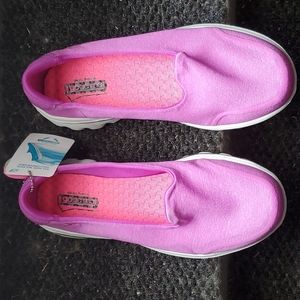 Sketchers Slip on Shoes